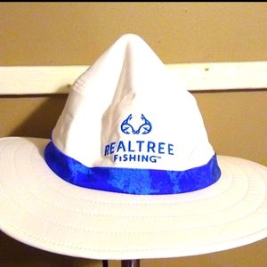 NWT Realtree fishing hat